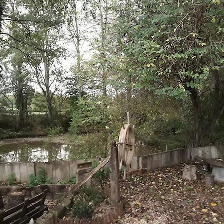 Le Moulin Du Pont, Chambre Double Independante. Mordelles Luaran gambar